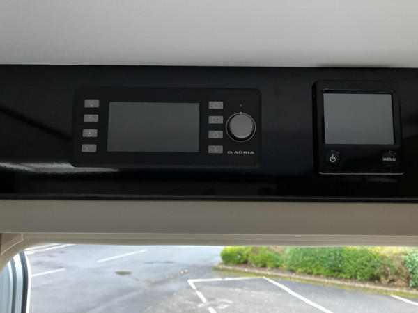 ADORA DL SEINE INTERIOR 016