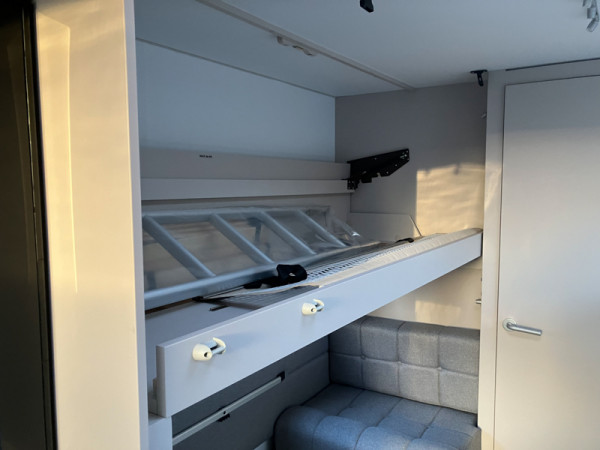 ADORA SAVA INTERIOR 015