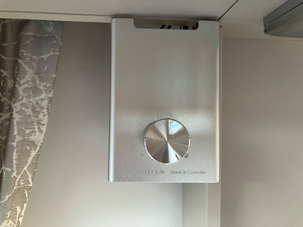 ADORA SAVA INTERIOR 027