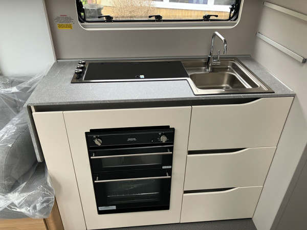 ADORA DP TIBER INTERIOR 003