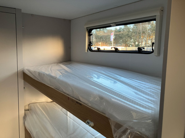 ADORA SAVA INTERIOR 013