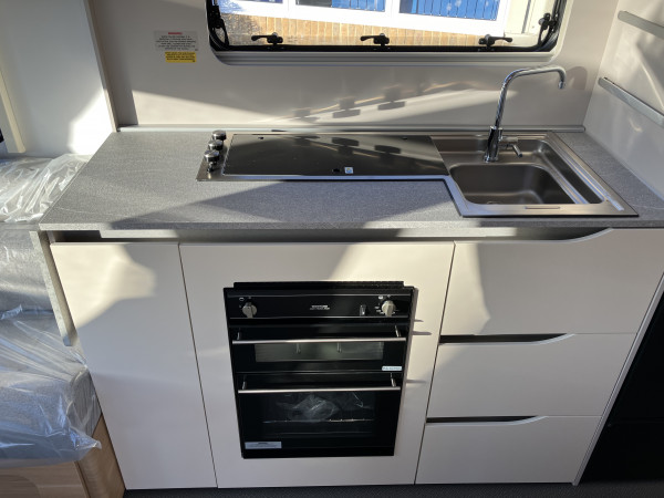 ADORA DT ISONZO INTERIOR 003