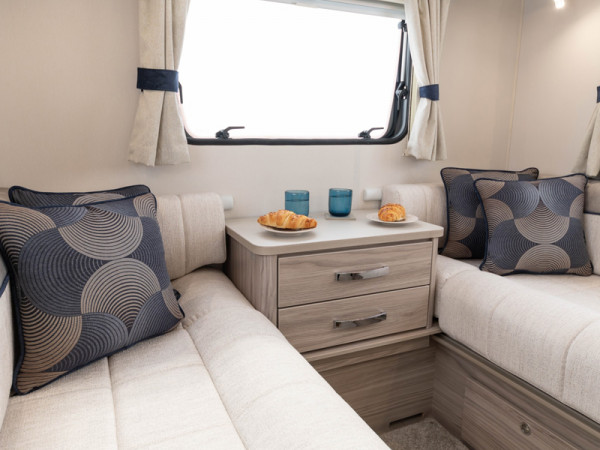 Accordo 135 Rear Lounge
