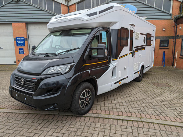 Benimar Mileo 294 External