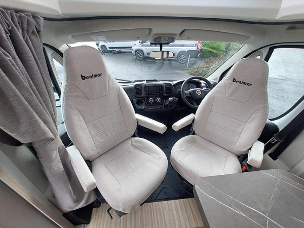Primero 201 Cab