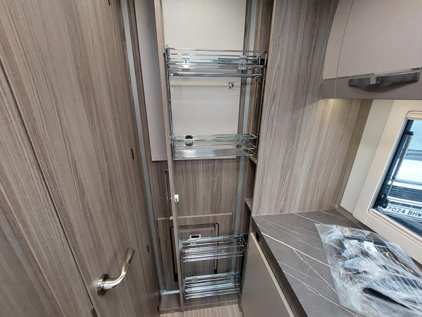 Primero 286 Kitchen Storage