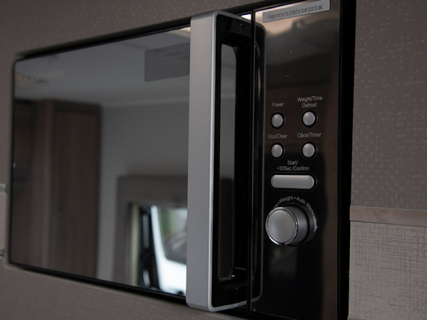 10 Majestic 150 Microwave