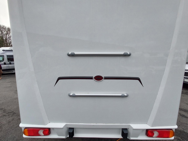 105 rear panel