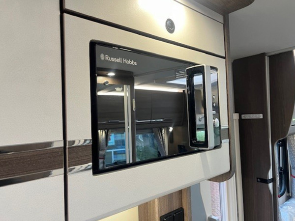 Majestic 250 microwave