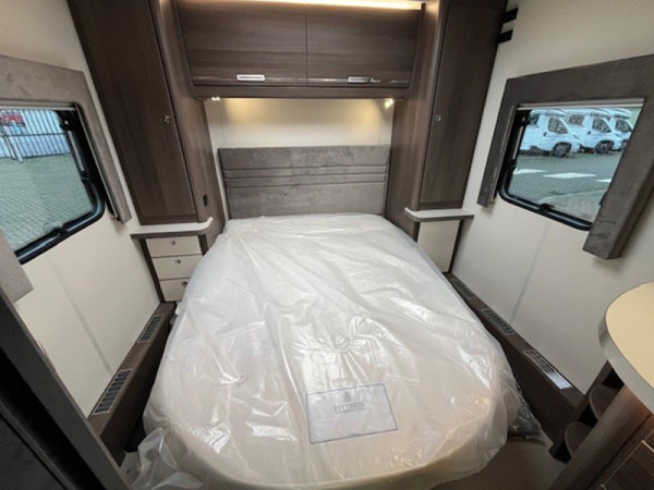 Majestic 250 Island BEd