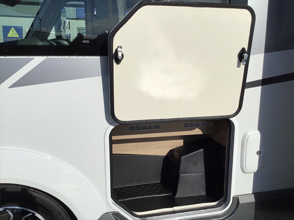 K yacht 95 storage