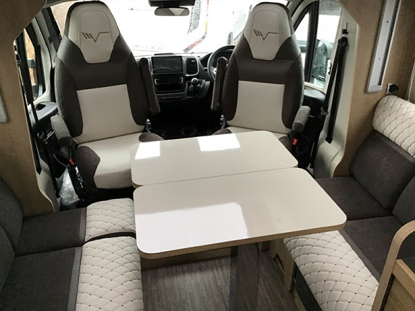 Kea 86 front lounge