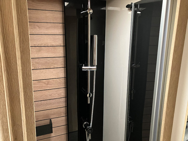 Kea 90 shower