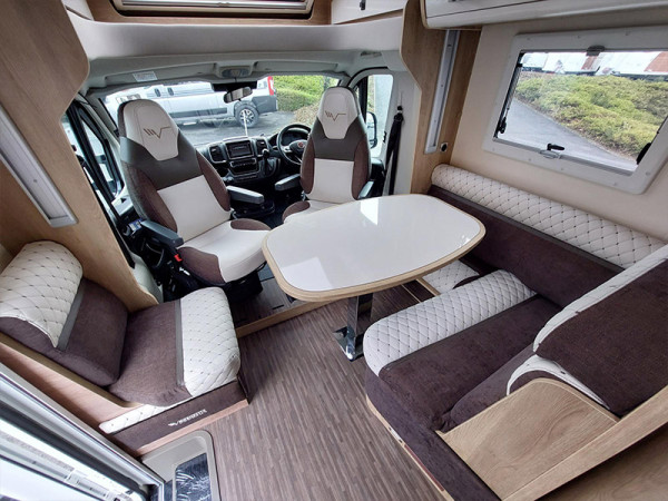 Kea 80 Front Lounge