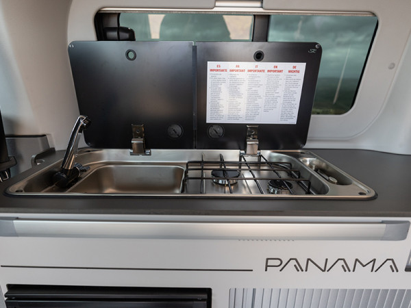 P12 Hob and Sink