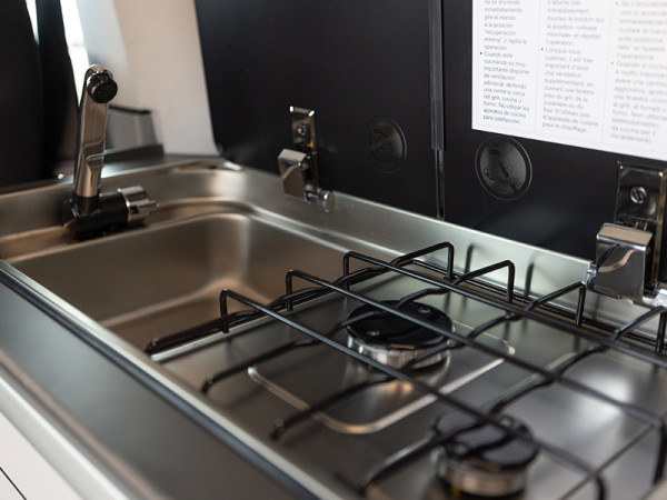 P12 Hob