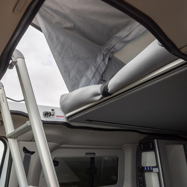 P12 Roof Bed