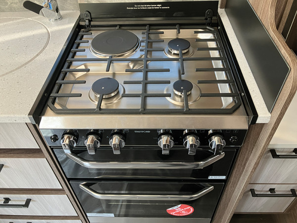 Oven