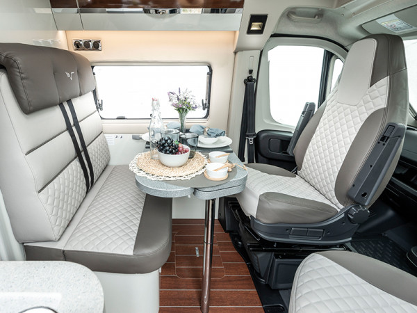 Admiral 6.3 Front Seating