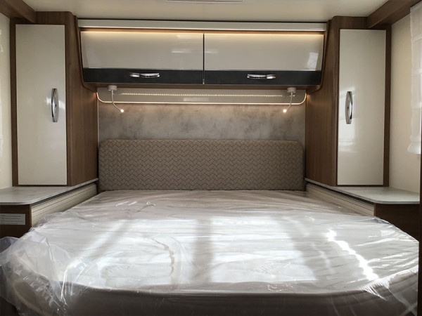 Baron 579 bed