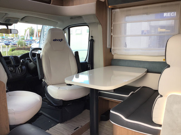 Baron 579 front lounge