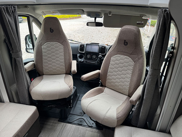 Primero 286 seats