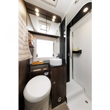 Primero 202 Washroom