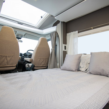 Primero 286 Front Bed Make Up