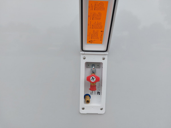 BBQ & shower point feature