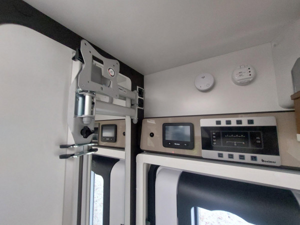 TV bracket feature