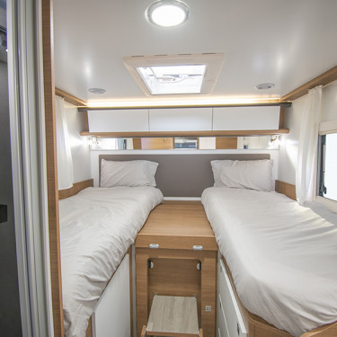 Tessoro 463 Rear Single Beds