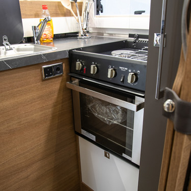 Tessoro 463 Kitchen