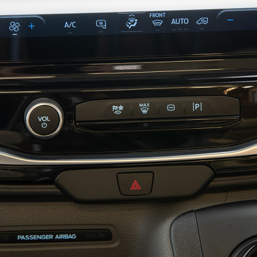 Tessoro Air Con controls