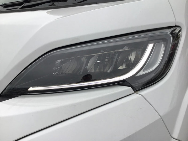 Kea 90 headlight