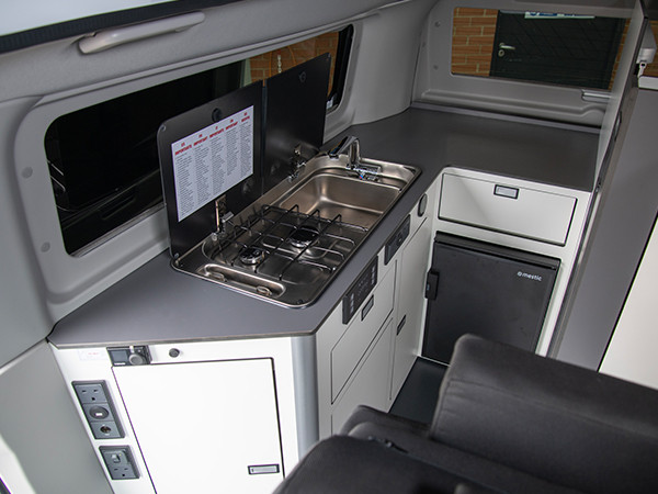 P57 Kitchen 600x450