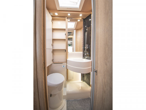 K Yacht 80 Bathroom