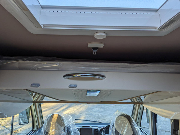 K Yacht 59 Drop Down Bed