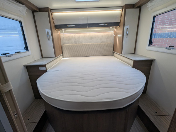 rear bed