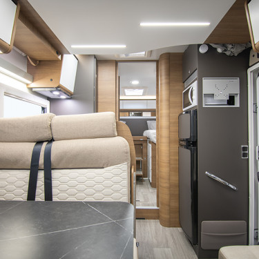 Tessoro 463 Front to rear