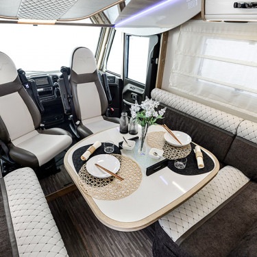 K Yacht 59 Front lounge