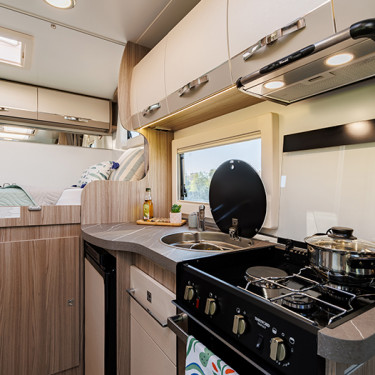 Primero 201 kitchen and rear bed