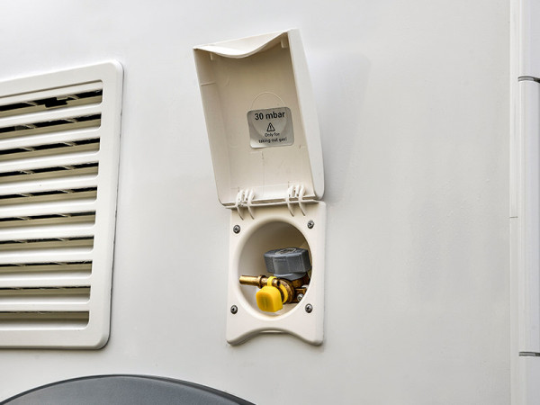 Exterior gas point