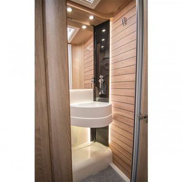 K Yacht 80 Shower Room